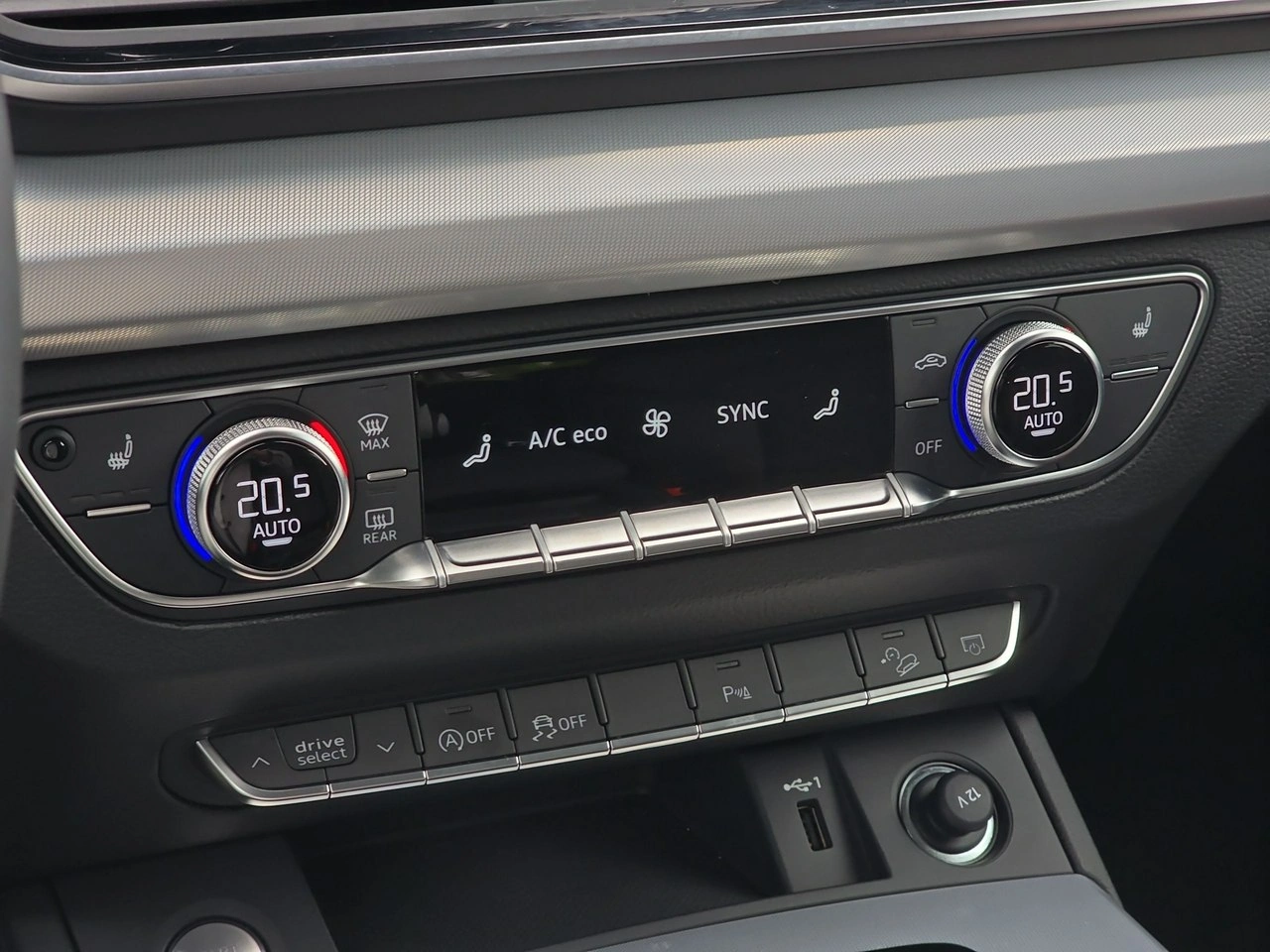 Audi Q5 - Zdjęcie 22