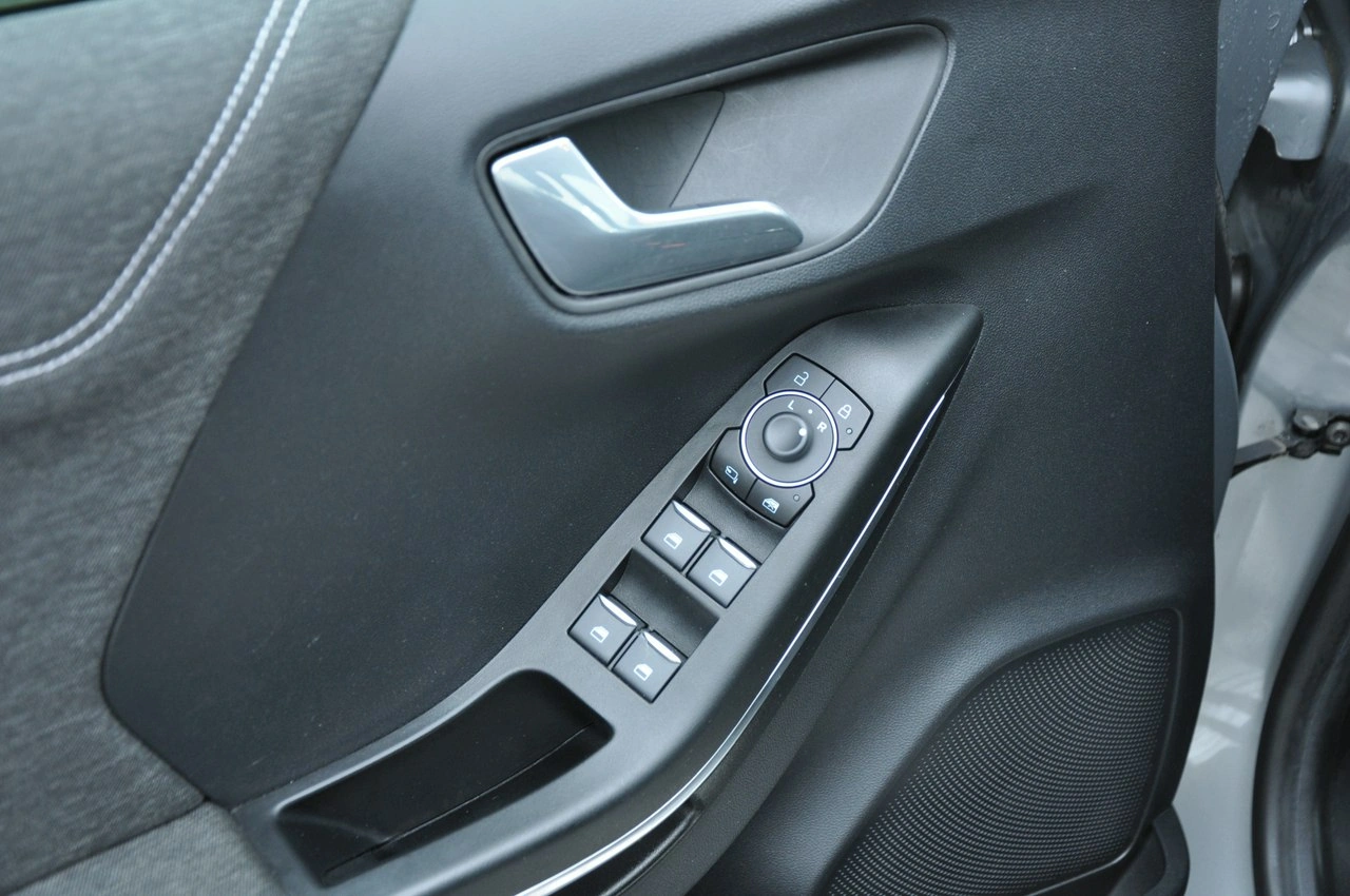 Ford Puma - Zdjęcie 7