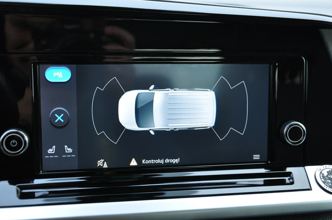 Ford Tourneo Connect - Zdjęcie 17