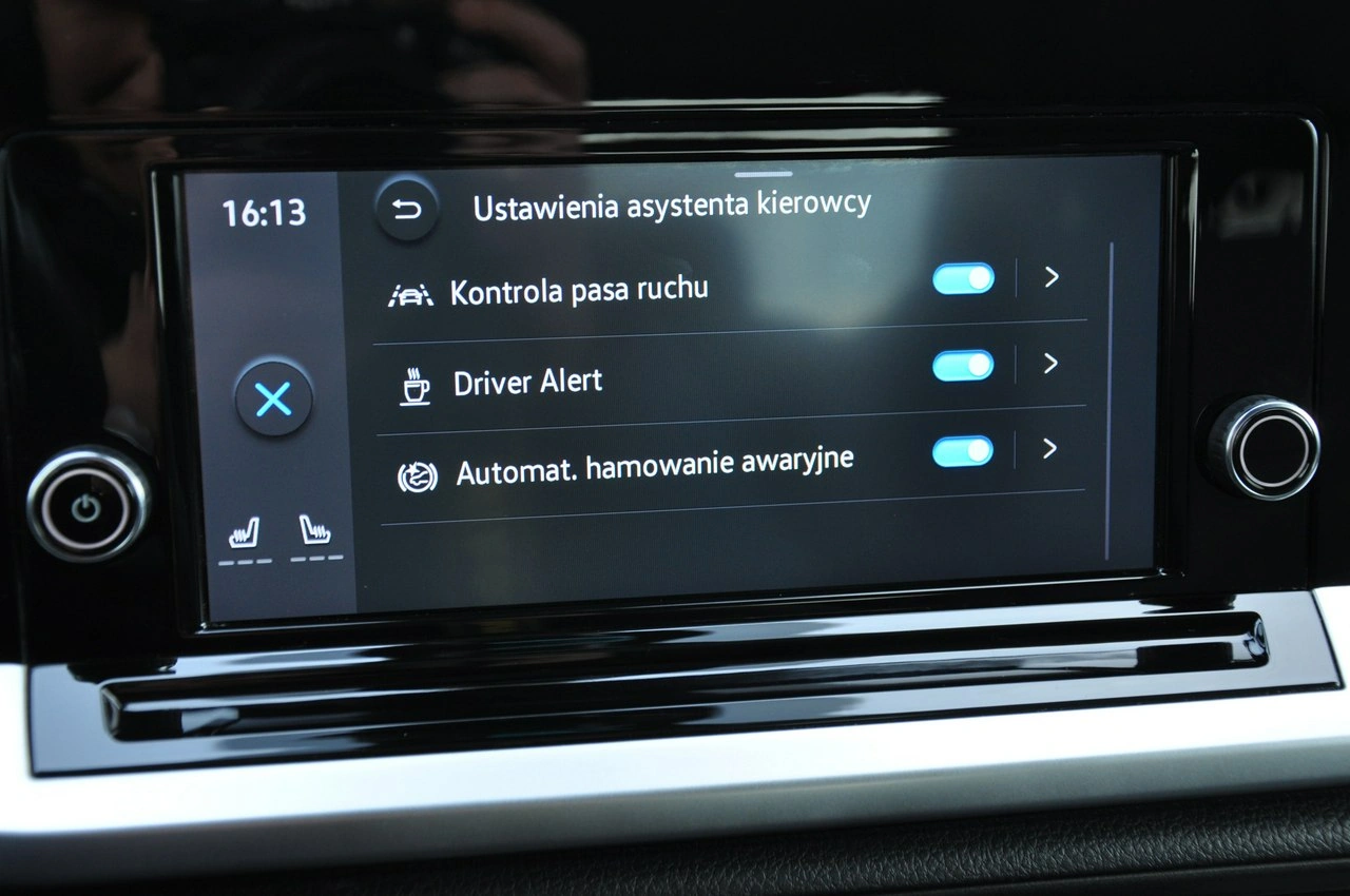 Ford Tourneo Connect - Zdjęcie 18