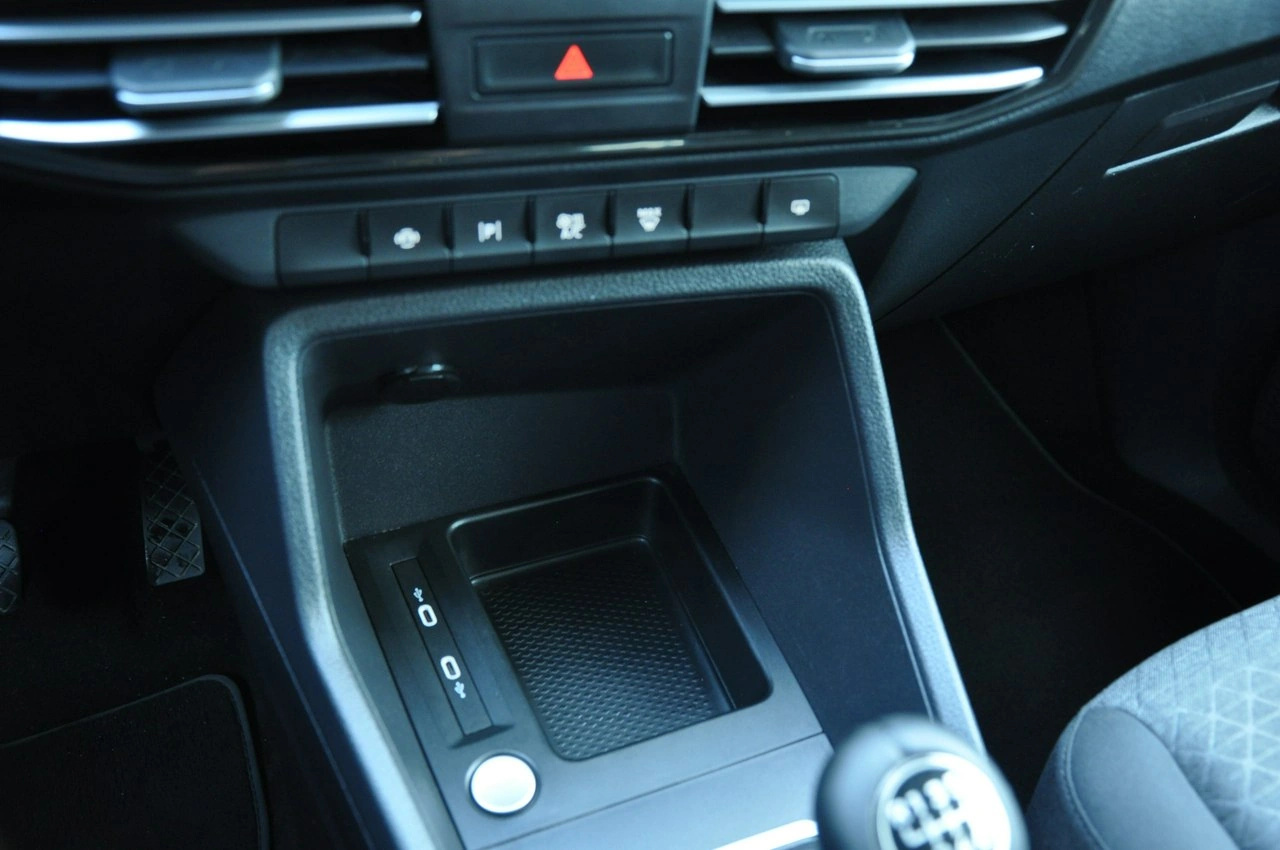 Ford Tourneo Connect - Zdjęcie 21