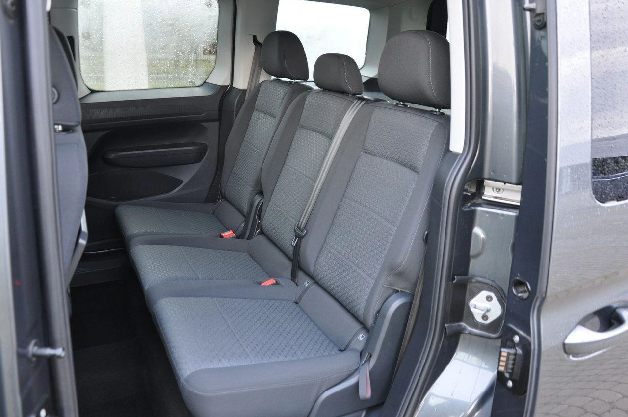 Ford Tourneo Connect - Zdjęcie 24