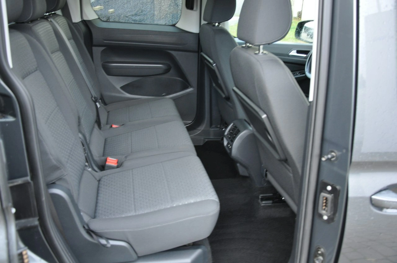 Ford Tourneo Connect - Zdjęcie 29