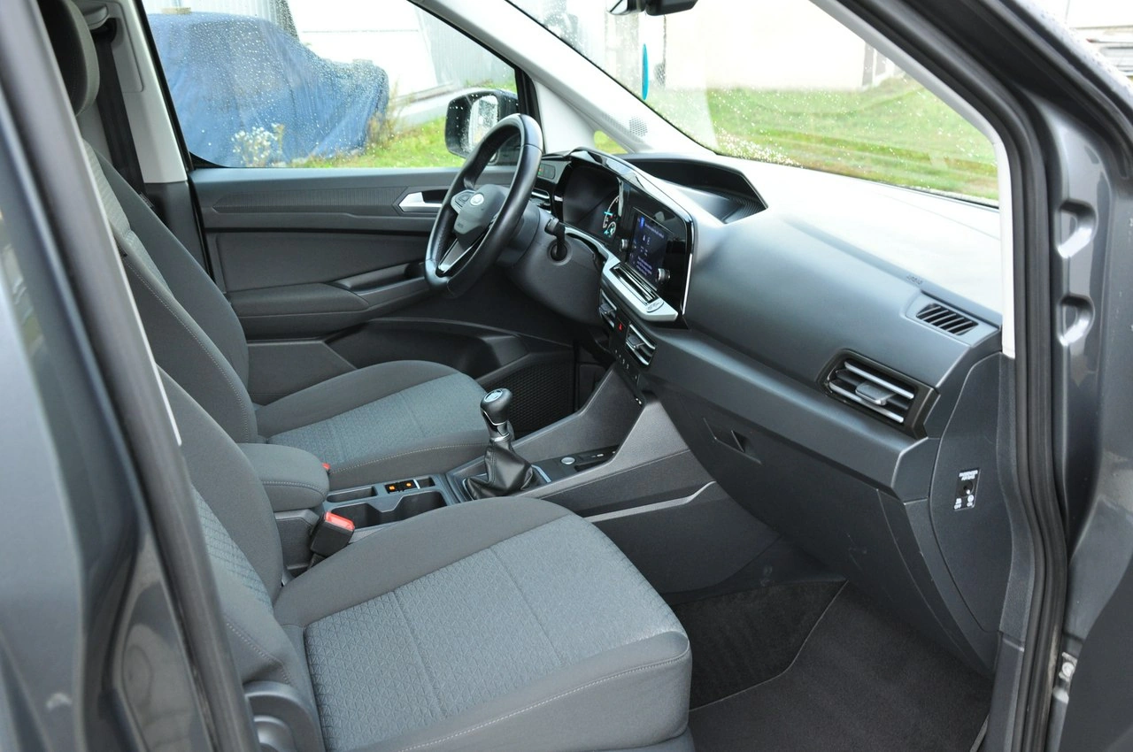 Ford Tourneo Connect - Zdjęcie 30