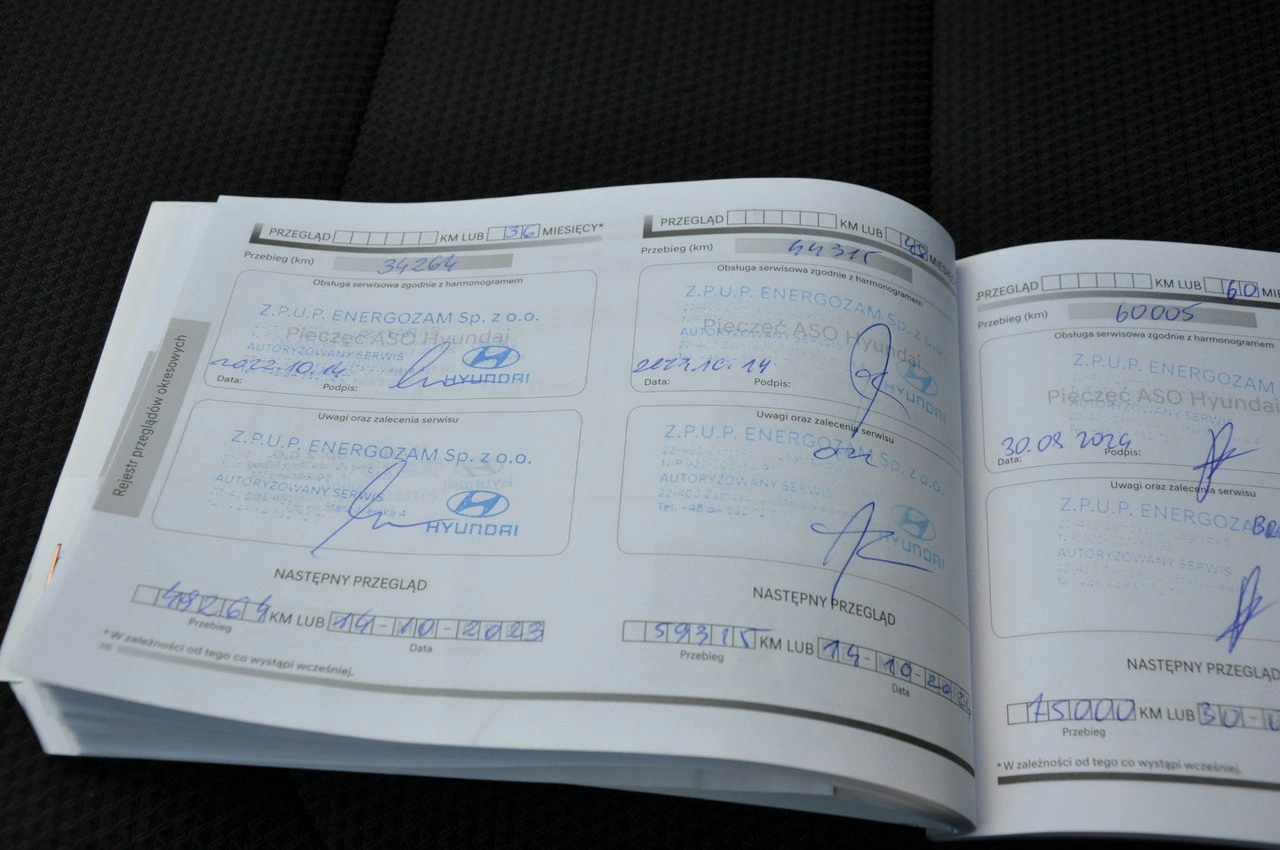 Hyundai Elantra - Zdjęcie 17