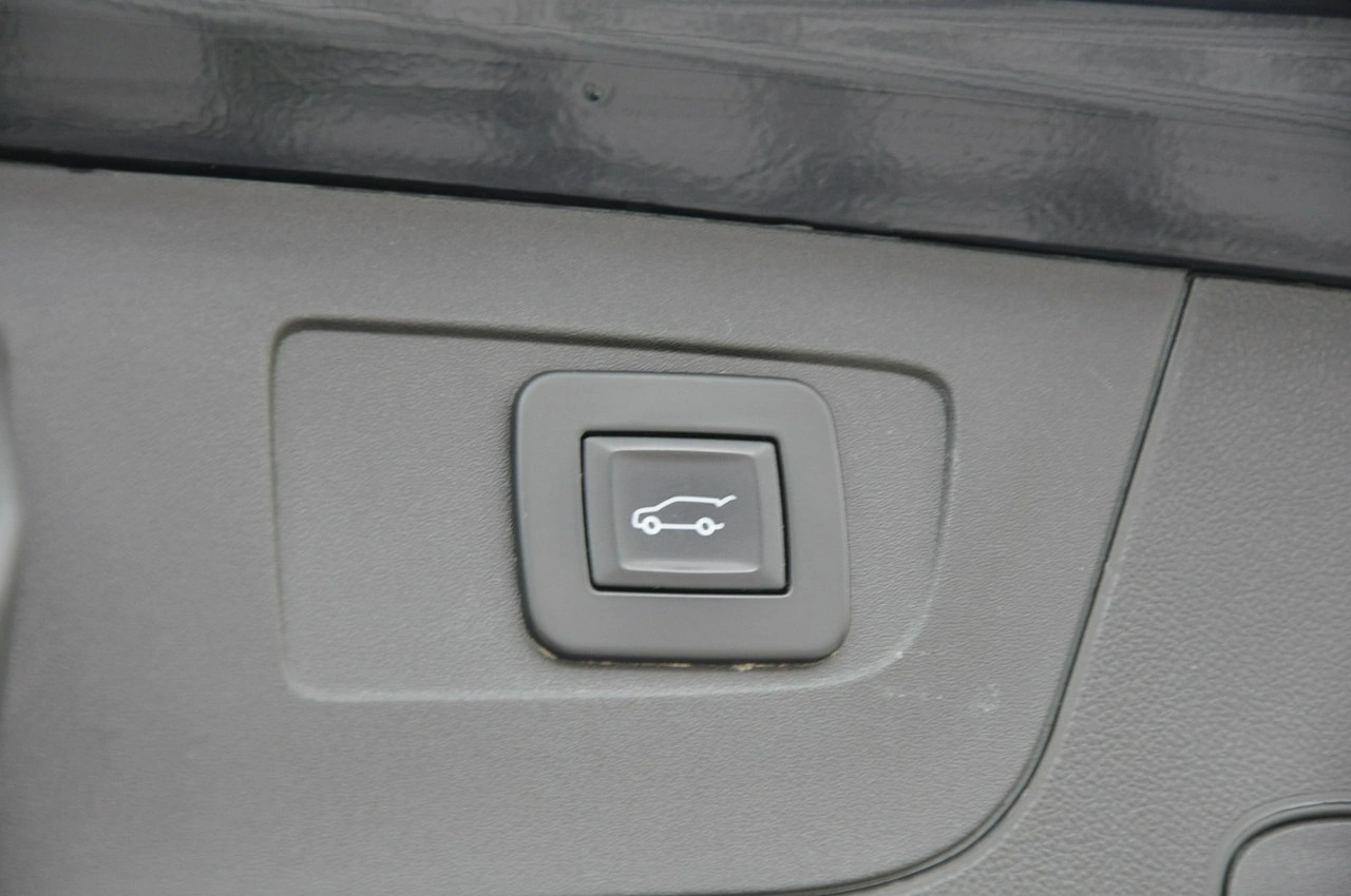 Opel Insignia - Zdjęcie 28