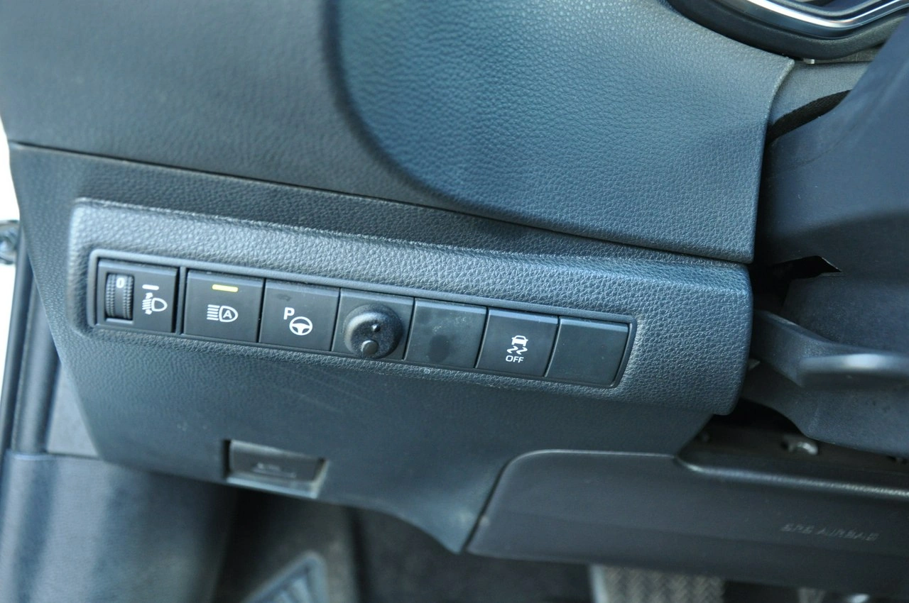 Toyota Corolla - Zdjęcie 12