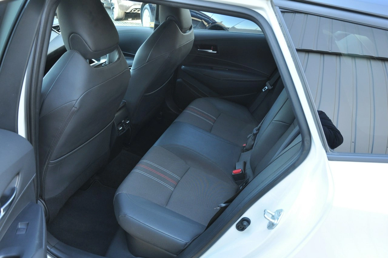 Toyota Corolla - Zdjęcie 21