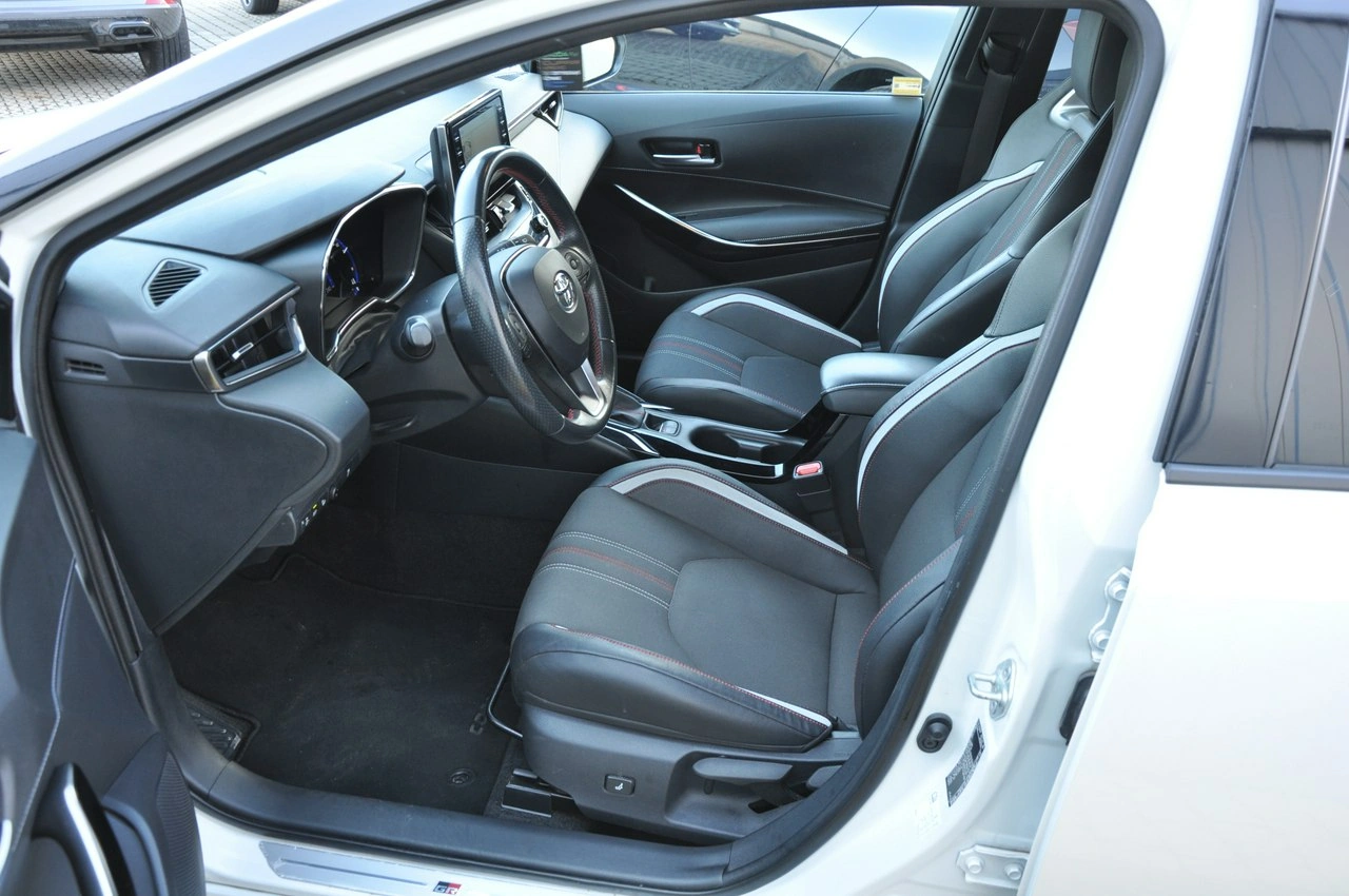 Toyota Corolla - Zdjęcie 8