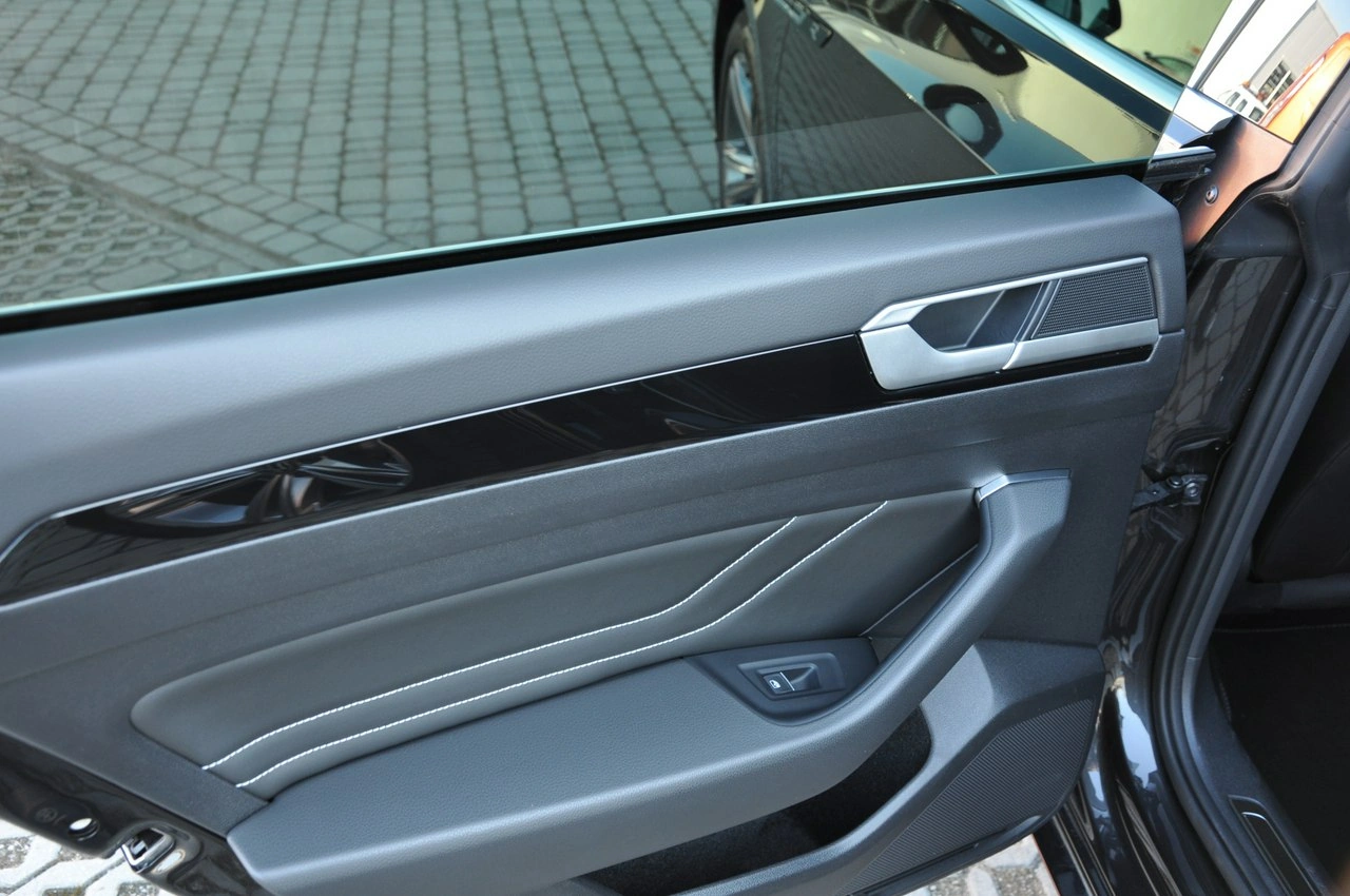 Volkswagen Arteon - Zdjęcie 22