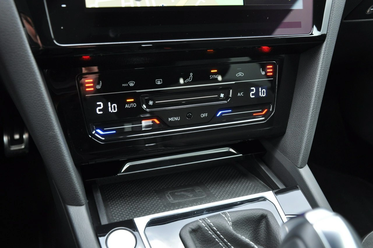 Volkswagen Arteon - Zdjęcie 22