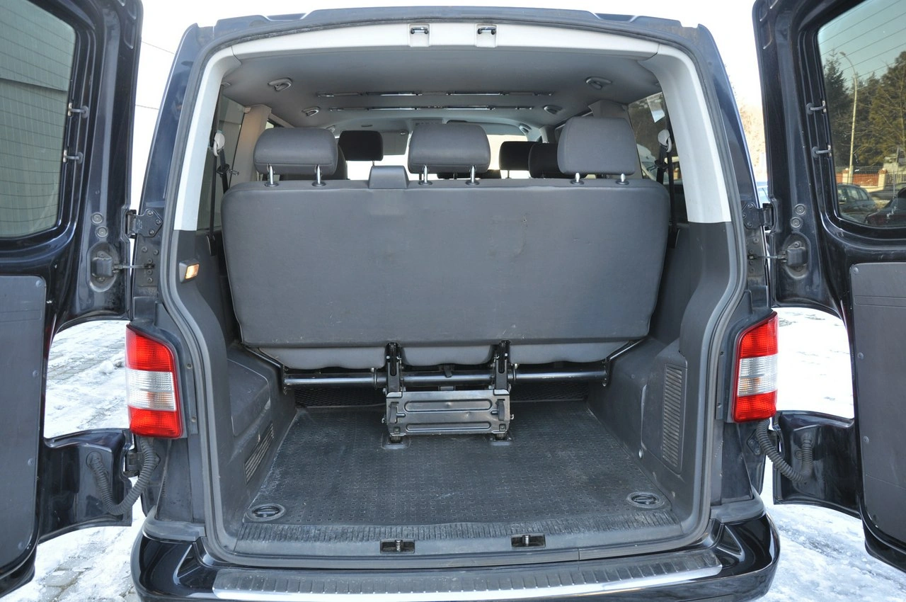 Volkswagen Caravelle - Zdjęcie 19