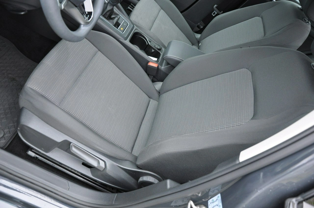 Volkswagen Golf - Zdjęcie 12