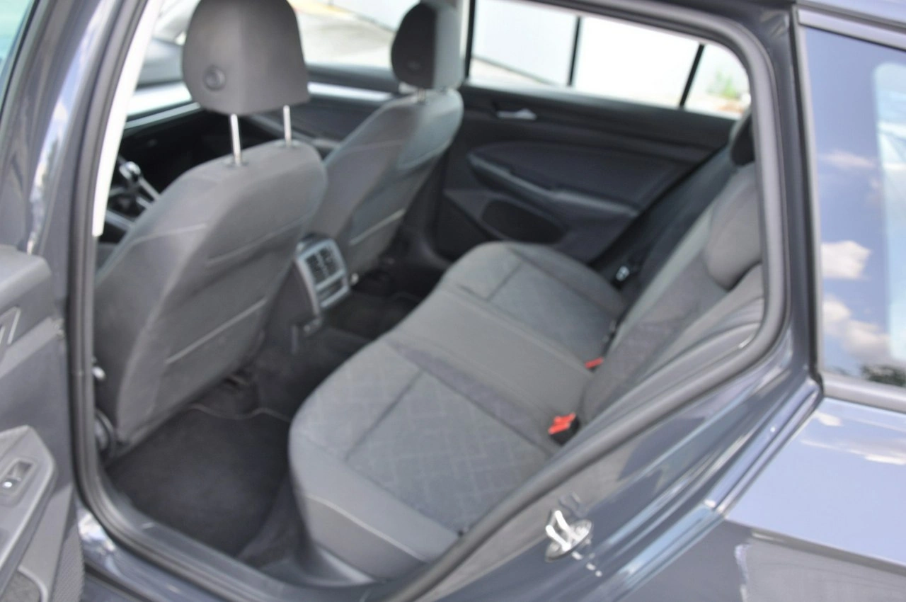 Volkswagen Golf - Zdjęcie 21