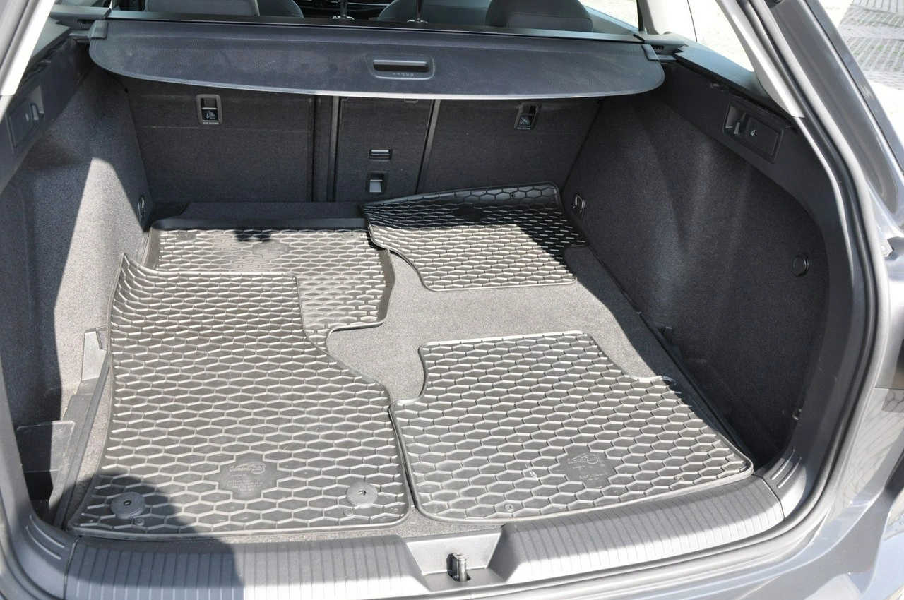 Volkswagen Golf - Zdjęcie 25