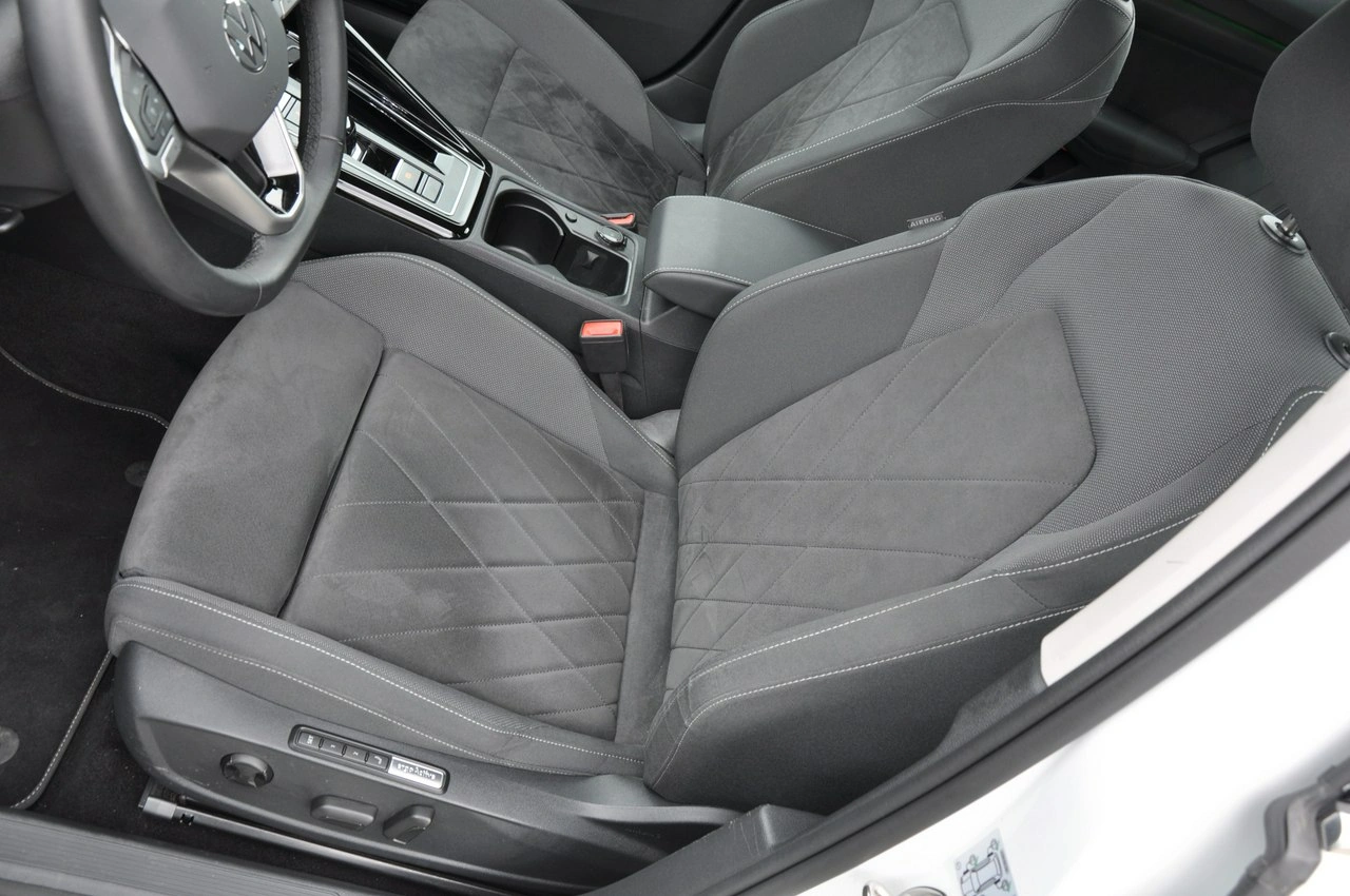 Volkswagen Golf - Zdjęcie 9