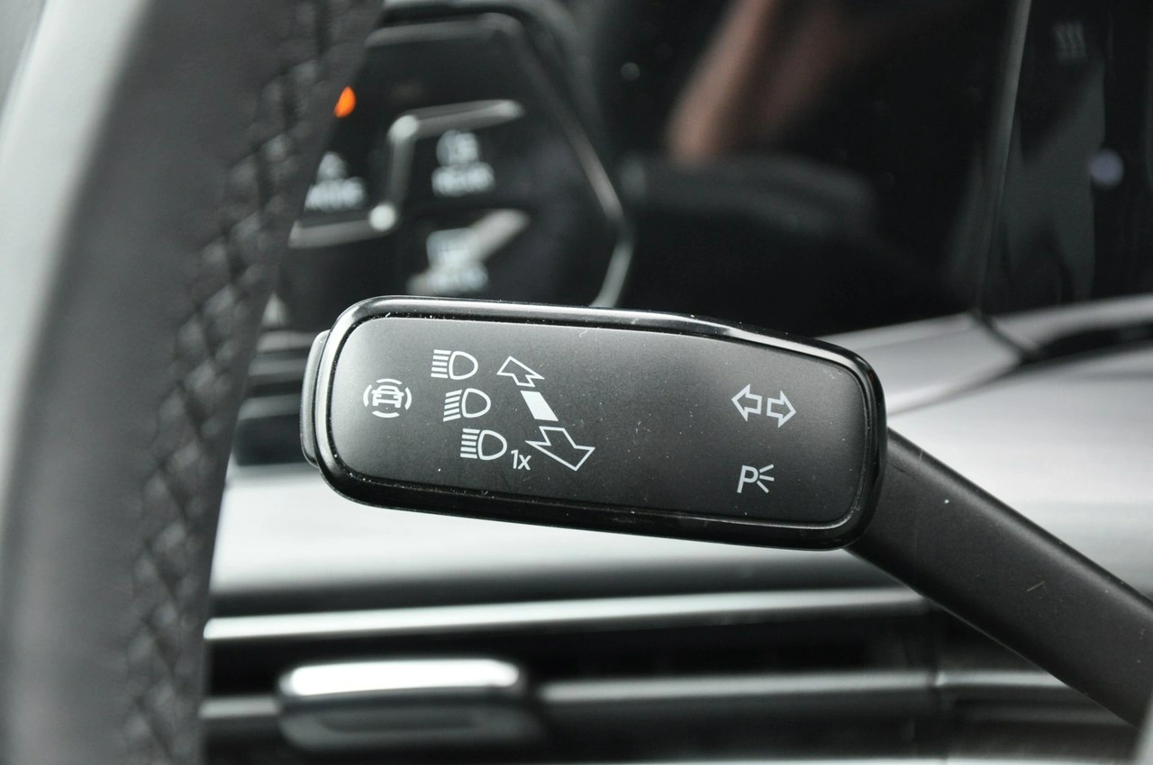 Volkswagen Golf - Zdjęcie 15