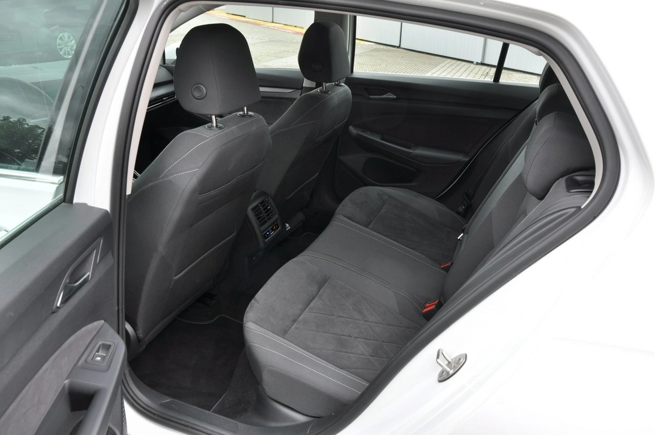 Volkswagen Golf - Zdjęcie 25