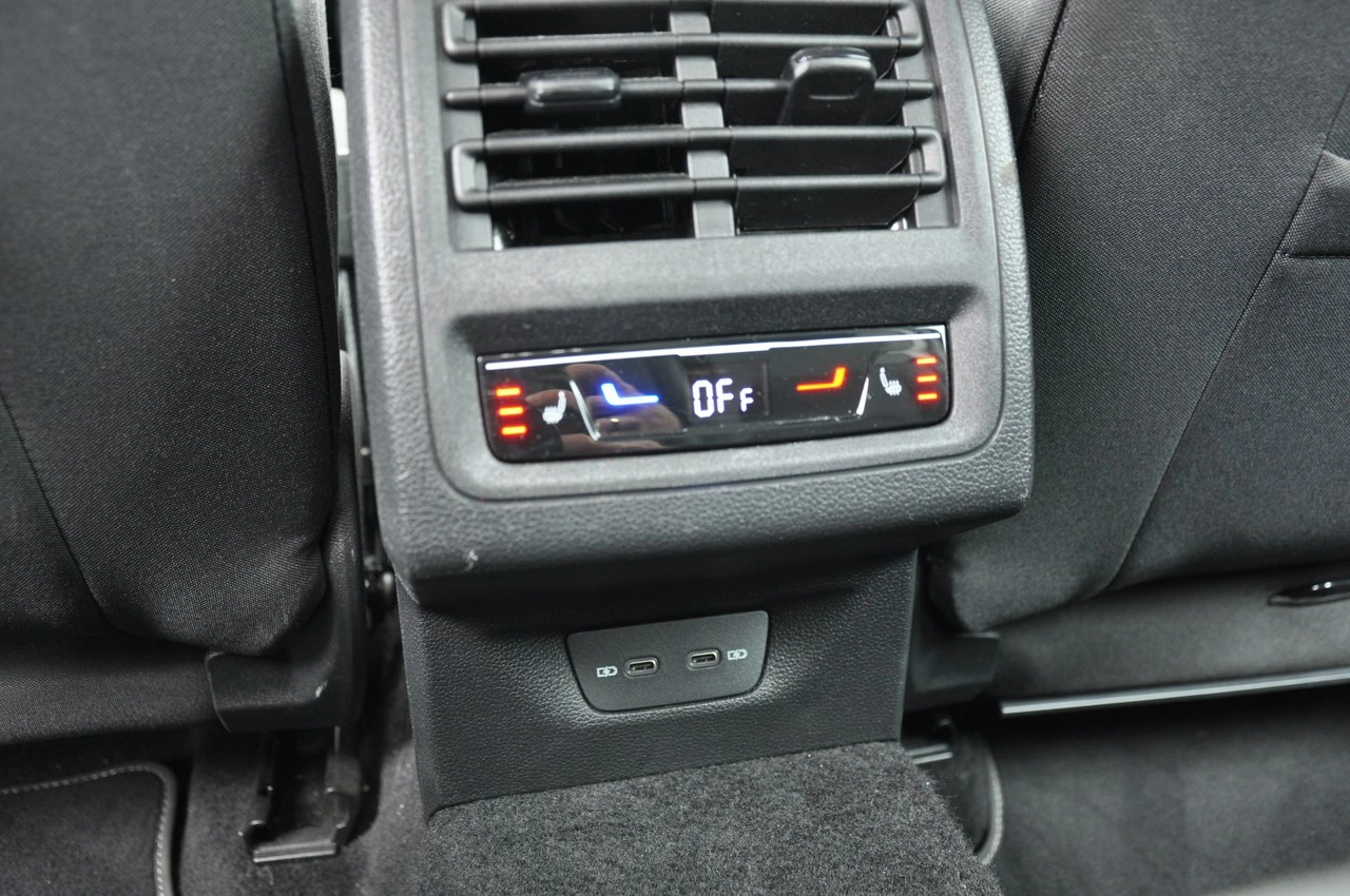 Volkswagen Golf - Zdjęcie 26