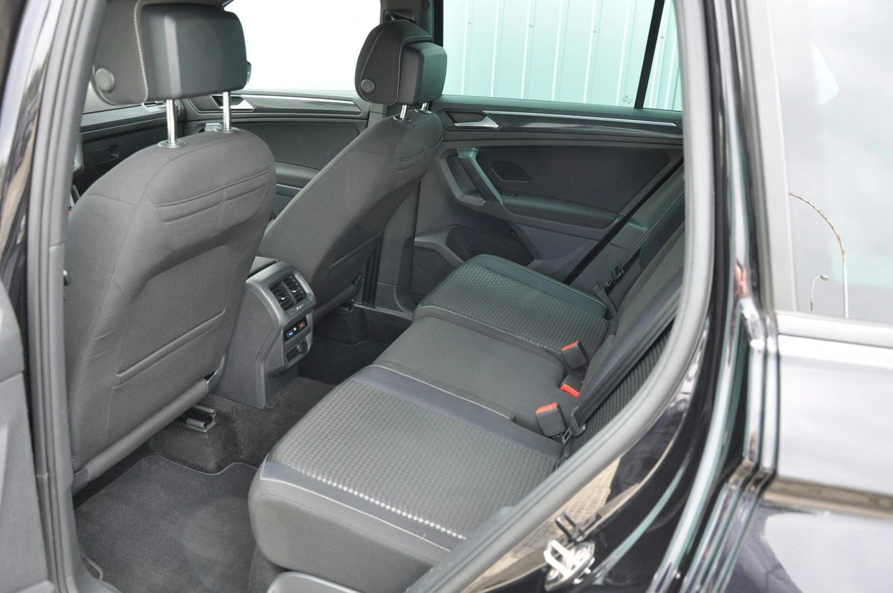 Volkswagen Tiguan - Zdjęcie 25