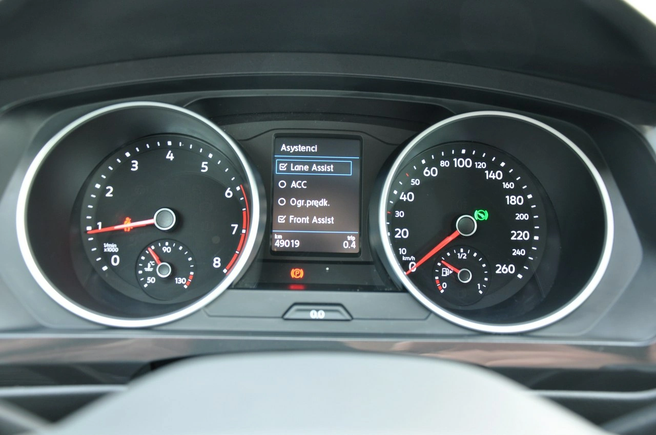 Volkswagen Tiguan - Zdjęcie 11