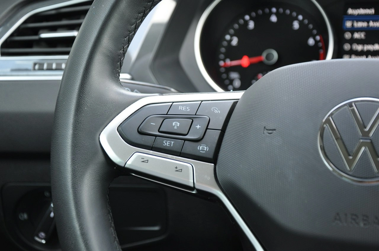 Volkswagen Tiguan - Zdjęcie 12