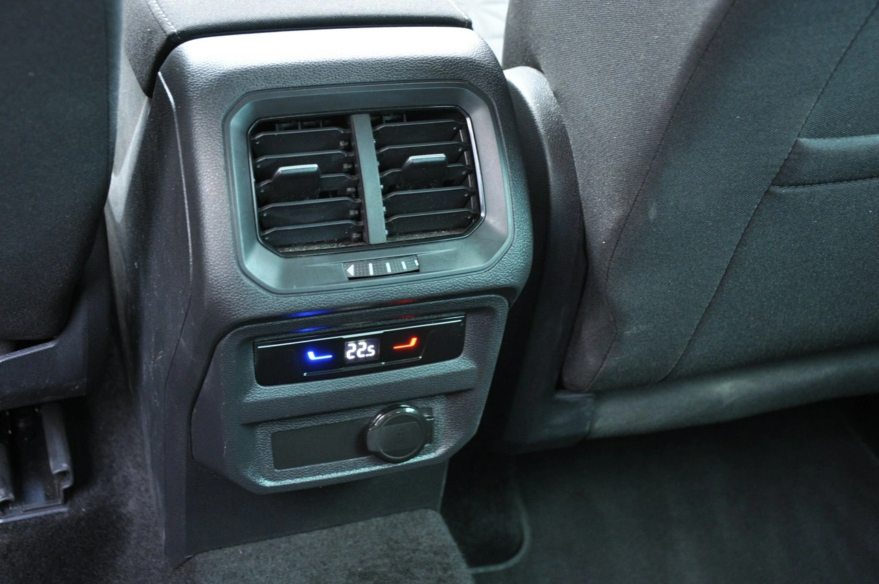 Volkswagen Tiguan - Zdjęcie 20