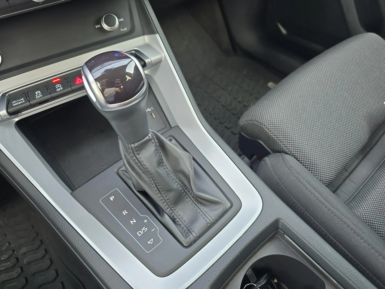 Audi Q3 - Zdjęcie 13