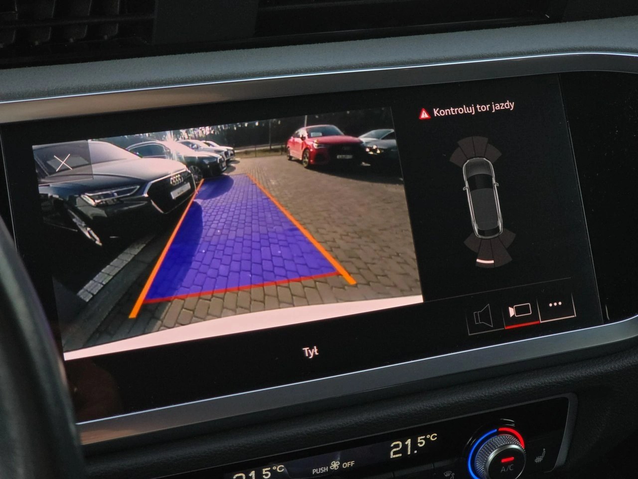 Audi Q3 - Zdjęcie 22