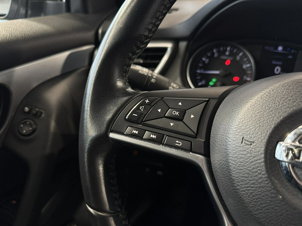 Nissan Qashqai - Zdjęcie 19