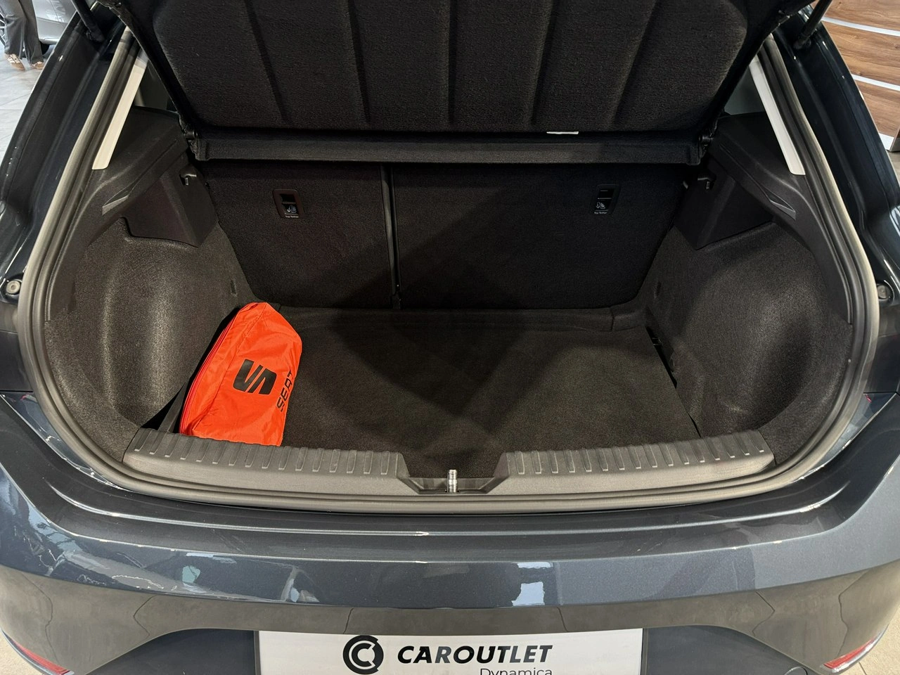 Seat Leon - Zdjęcie 9