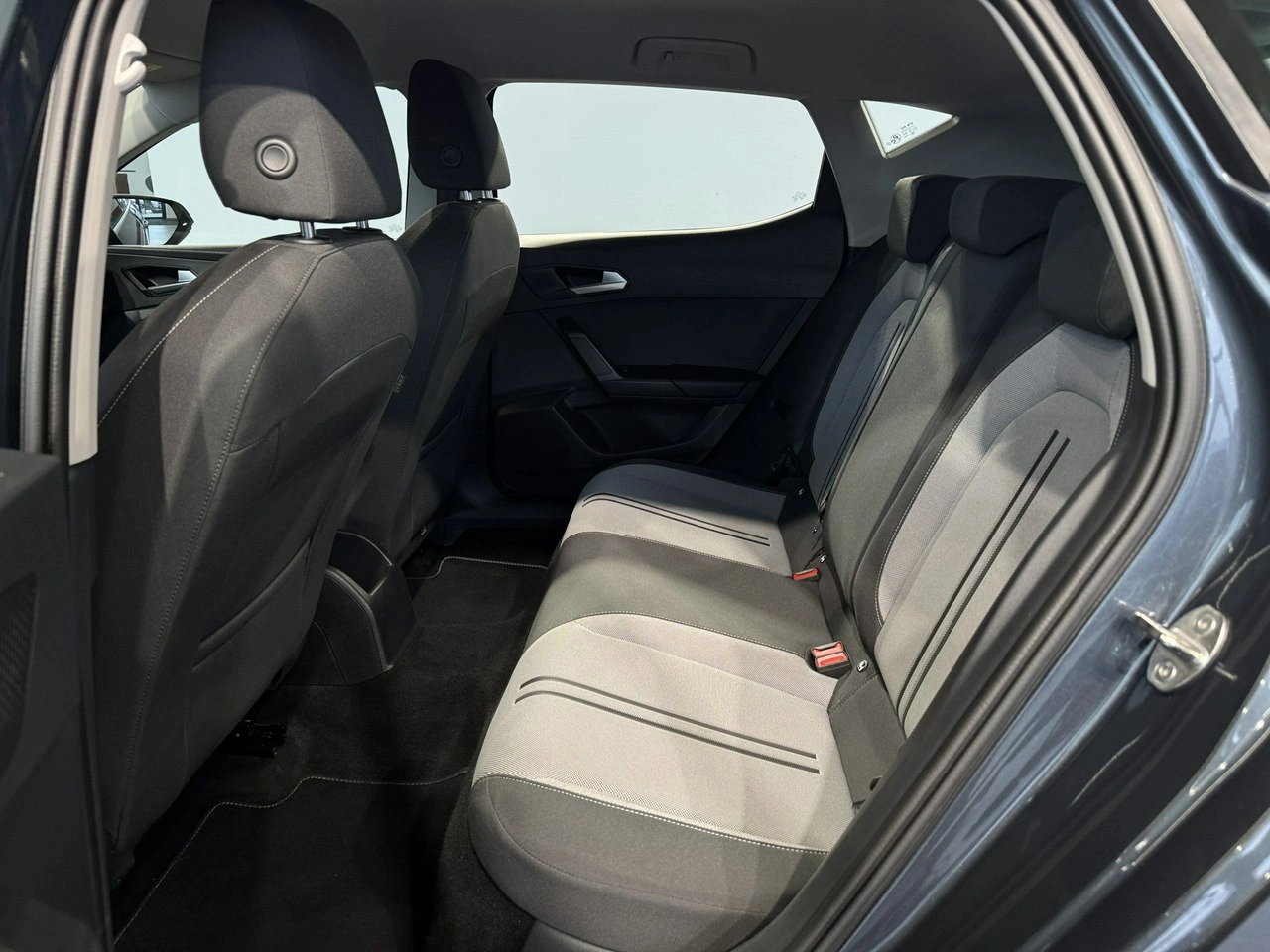 Seat Leon - Zdjęcie 10