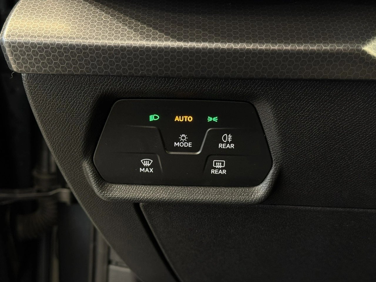 Seat Leon - Zdjęcie 13