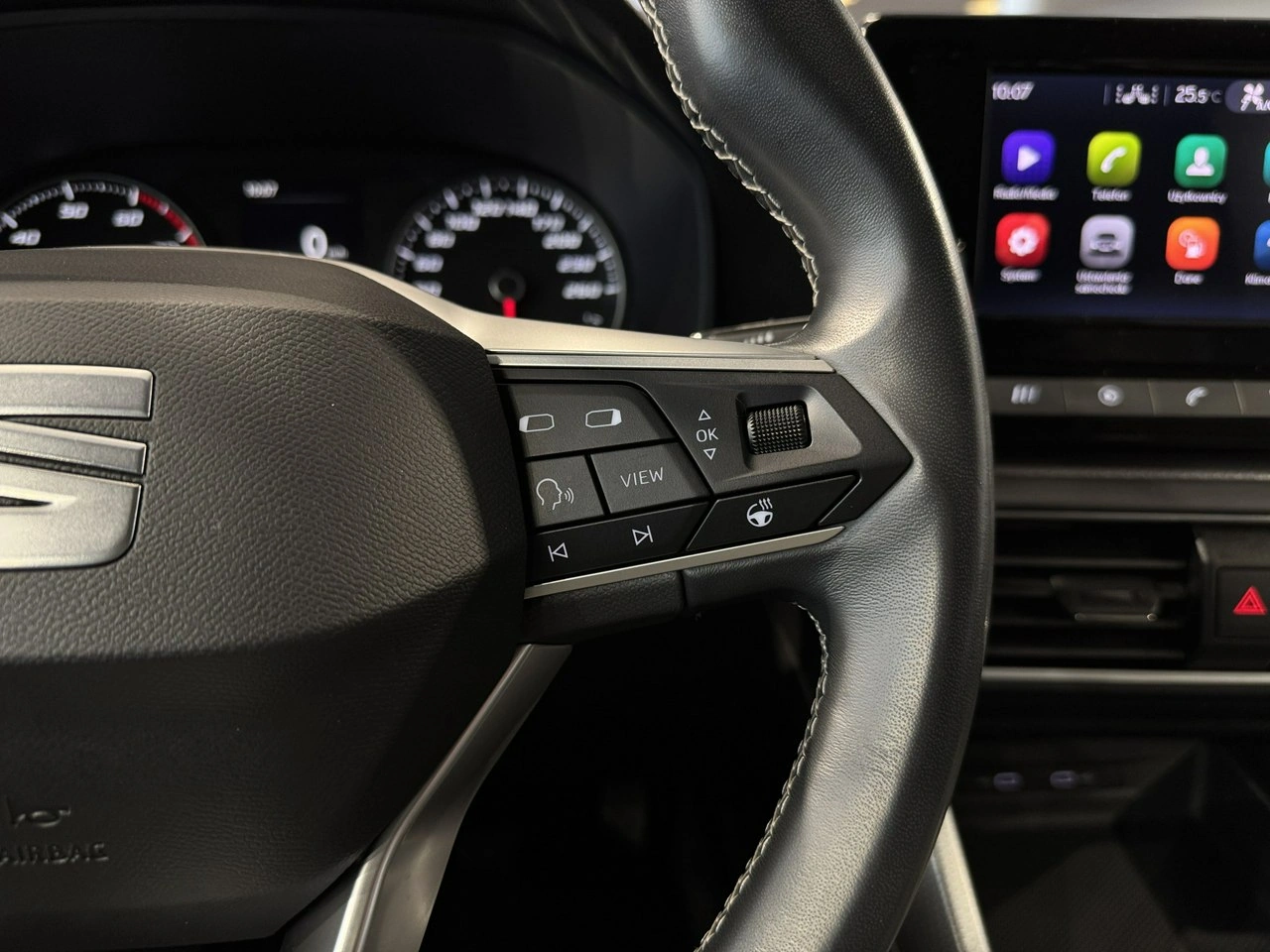 Seat Leon - Zdjęcie 17