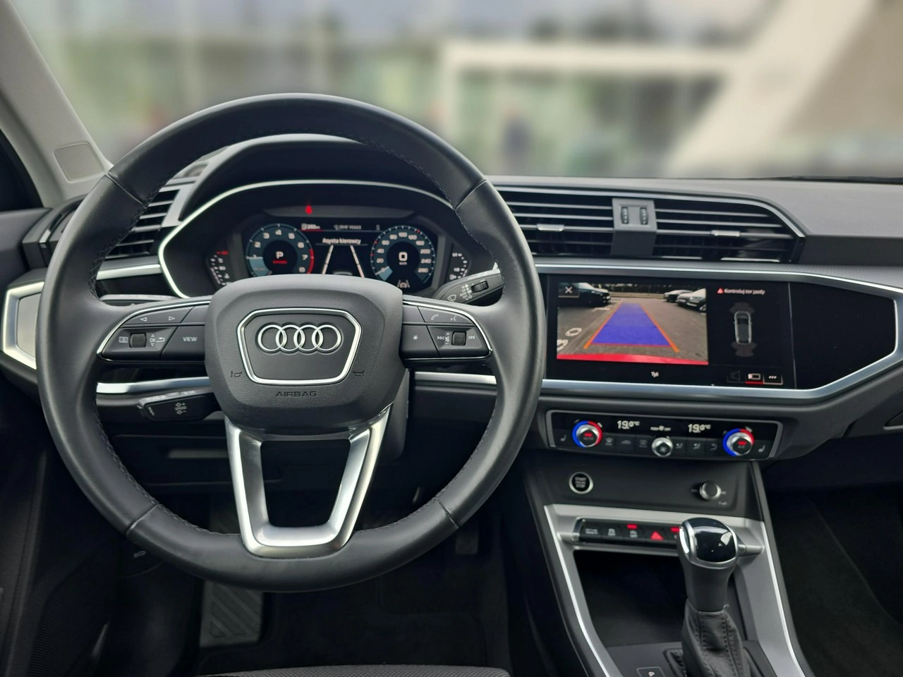 Audi Q3 - Zdjęcie 9