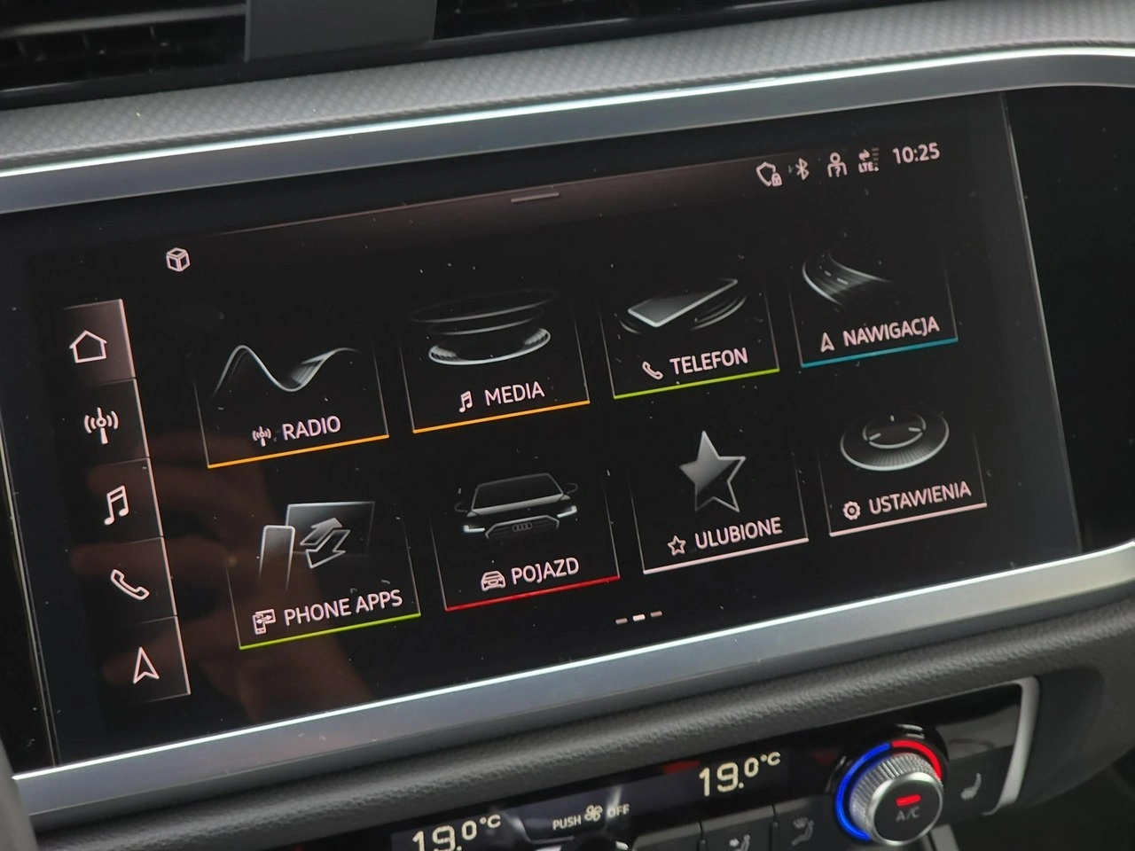 Audi Q3 - Zdjęcie 24