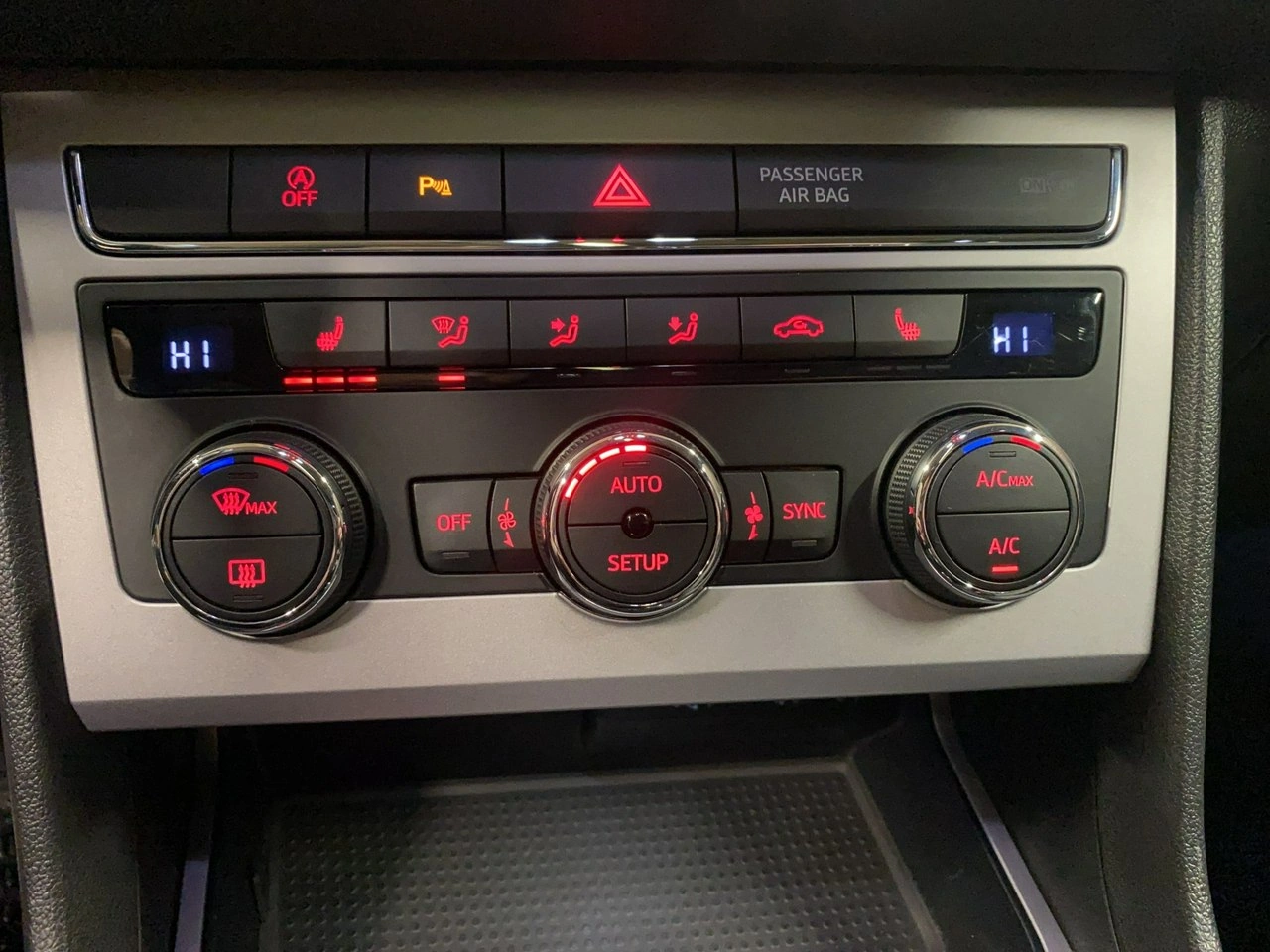 Seat Leon Sportstourer - Zdjęcie 28