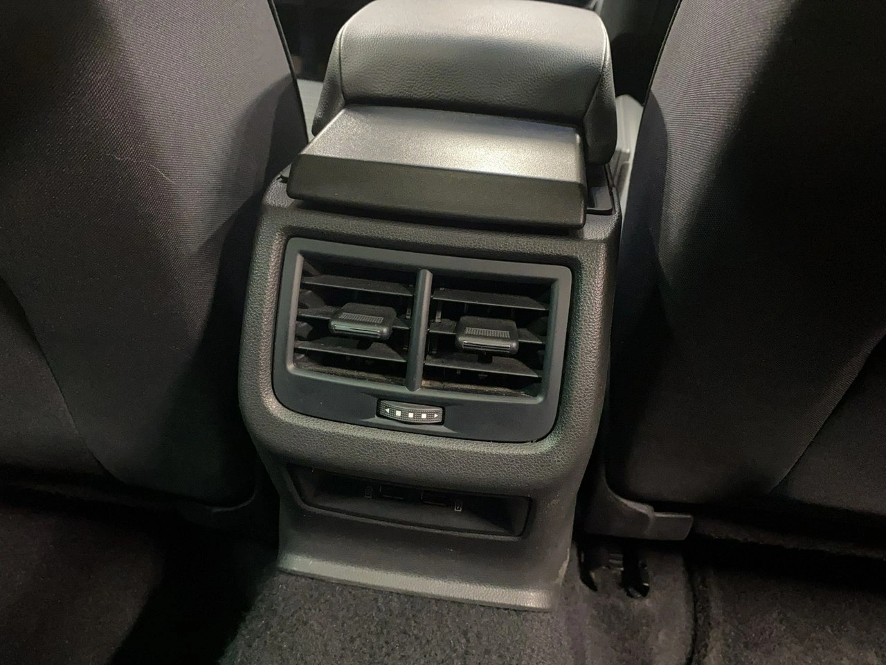 Seat Leon Sportstourer - Zdjęcie 30