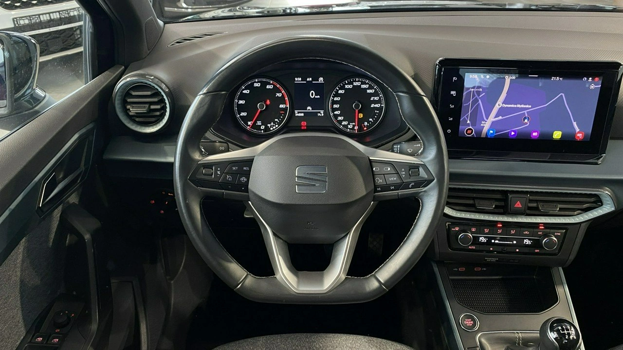 Seat Arona - Zdjęcie 12