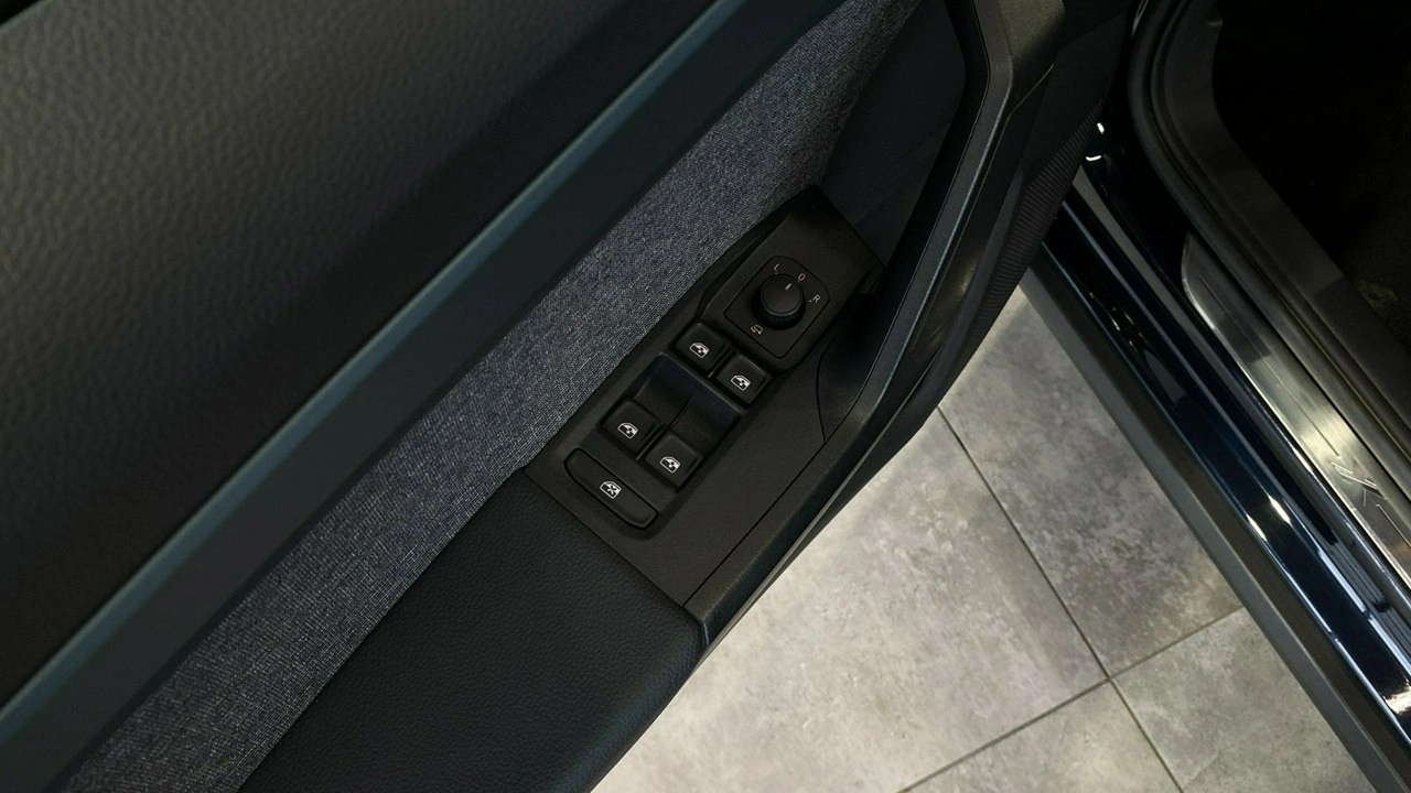 Seat Arona - Zdjęcie 17