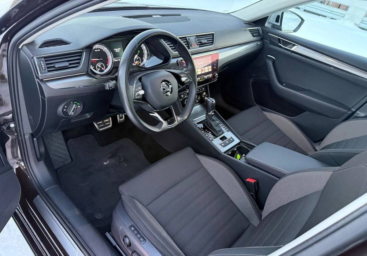 Skoda Superb - Zdjęcie 15
