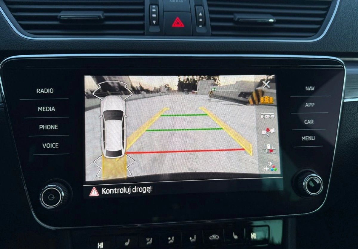 Skoda Superb - Zdjęcie 25