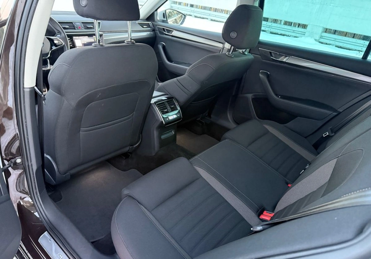 Skoda Superb - Zdjęcie 31