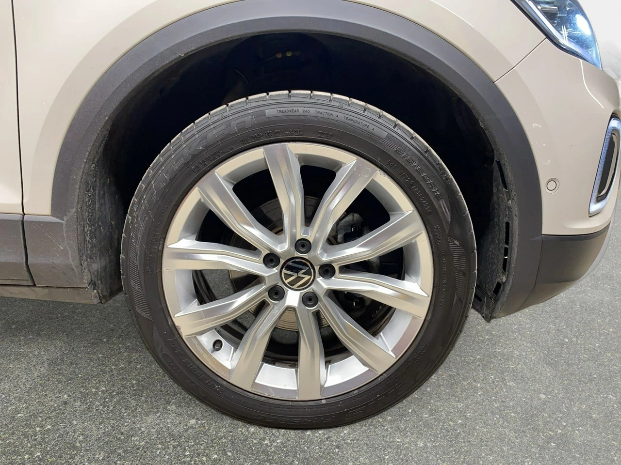 Volkswagen T-Roc - Zdjęcie 9