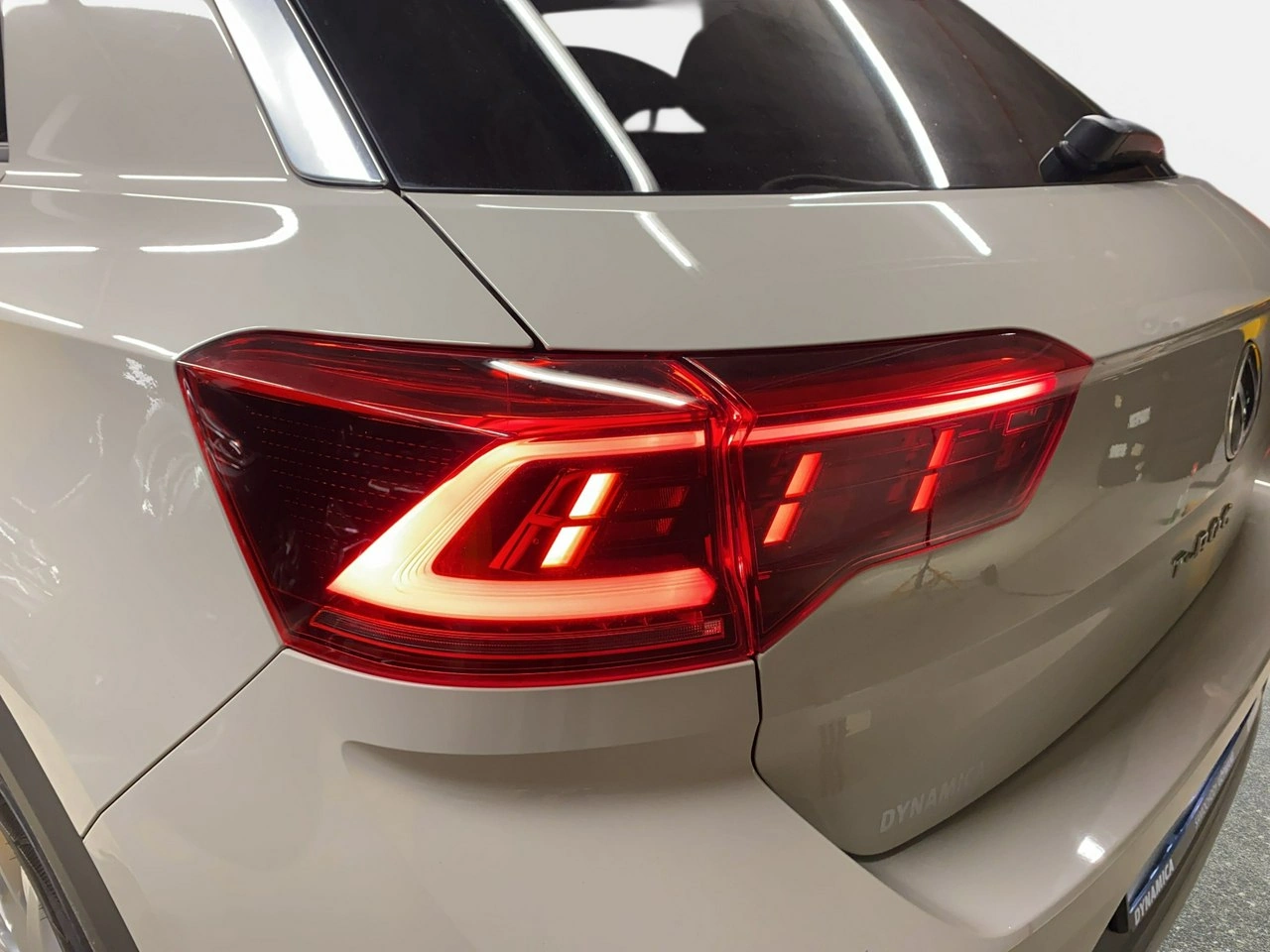 Volkswagen T-Roc - Zdjęcie 10