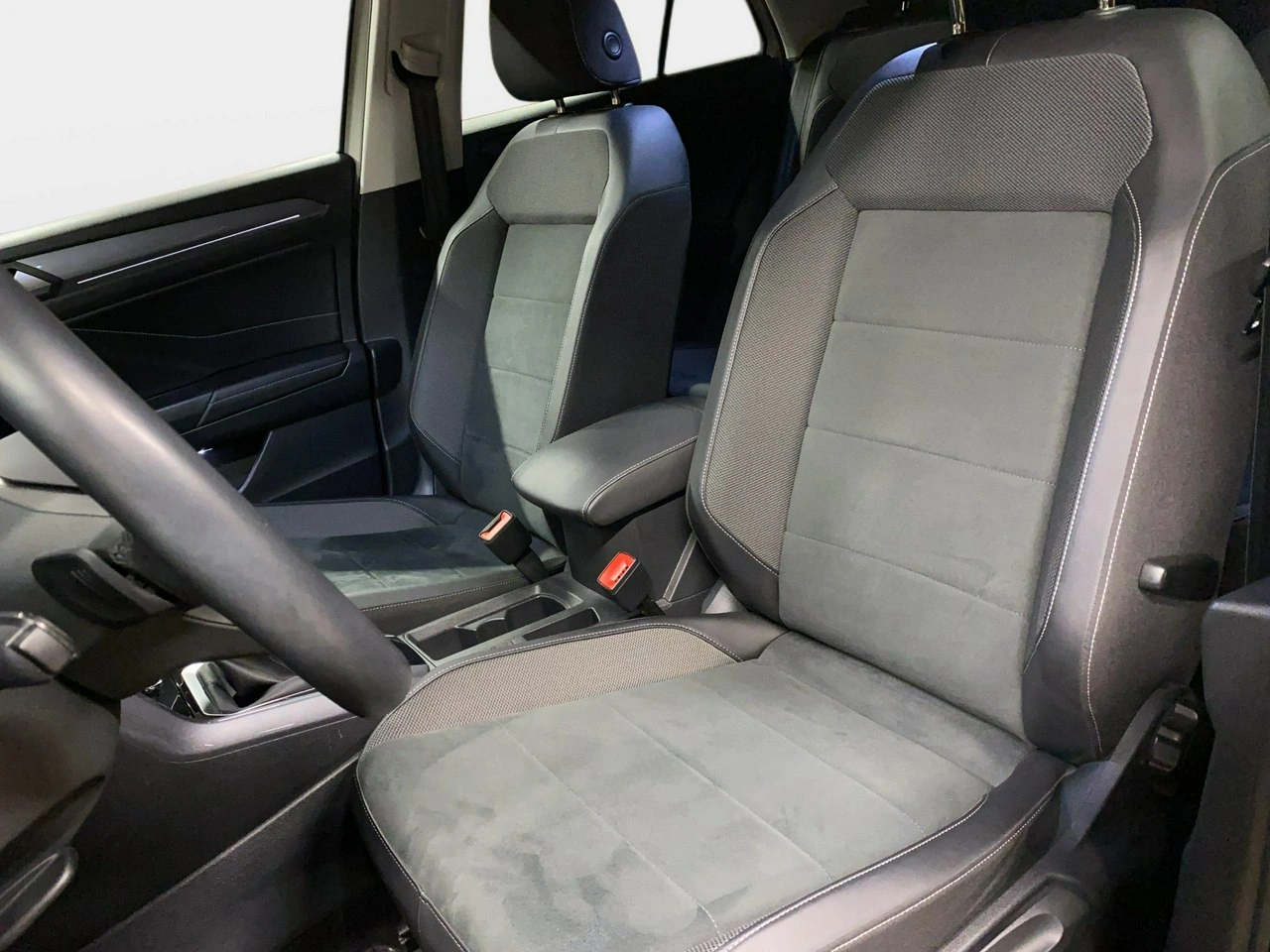 Volkswagen T-Roc - Zdjęcie 13