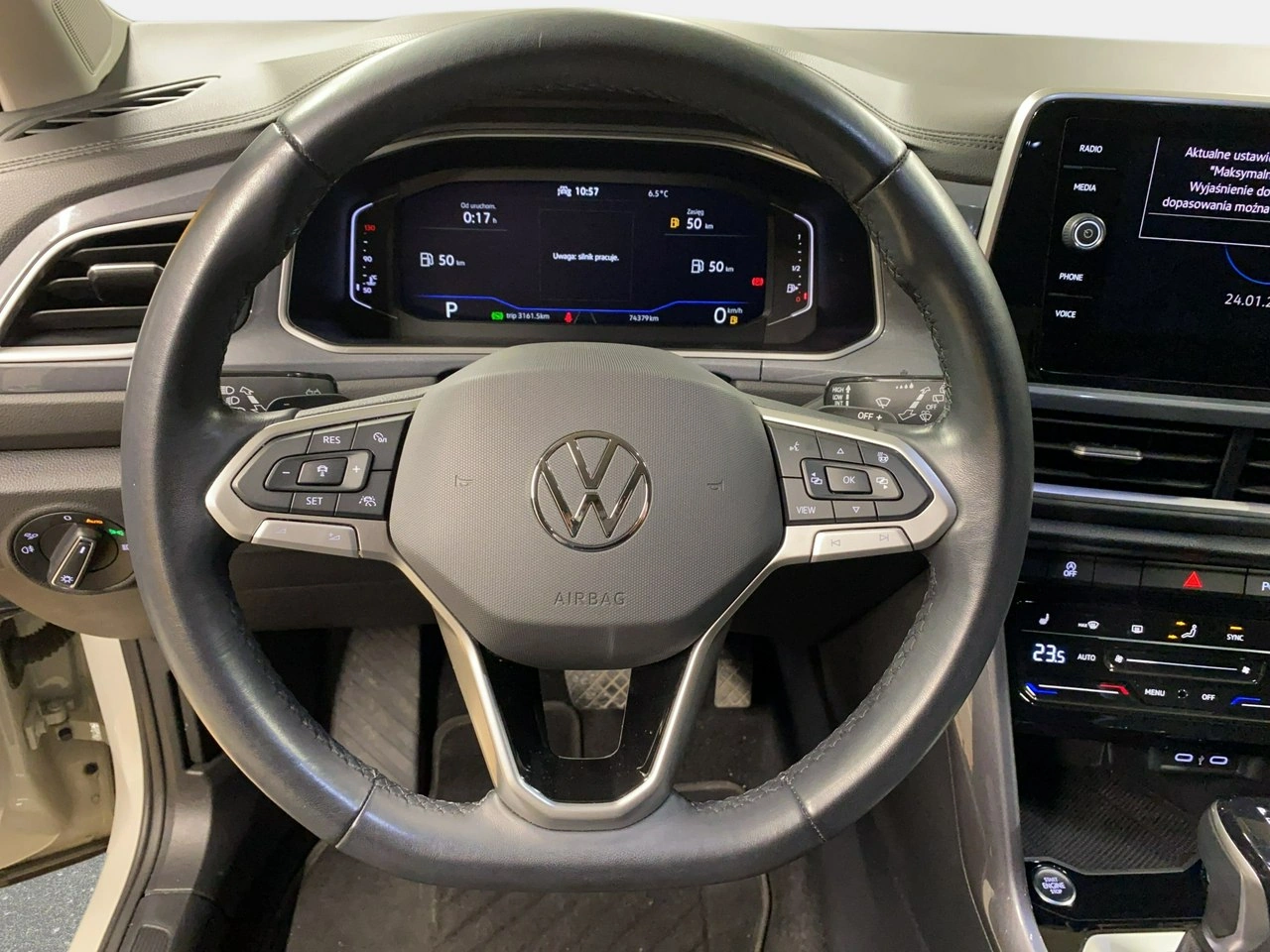 Volkswagen T-Roc - Zdjęcie 19