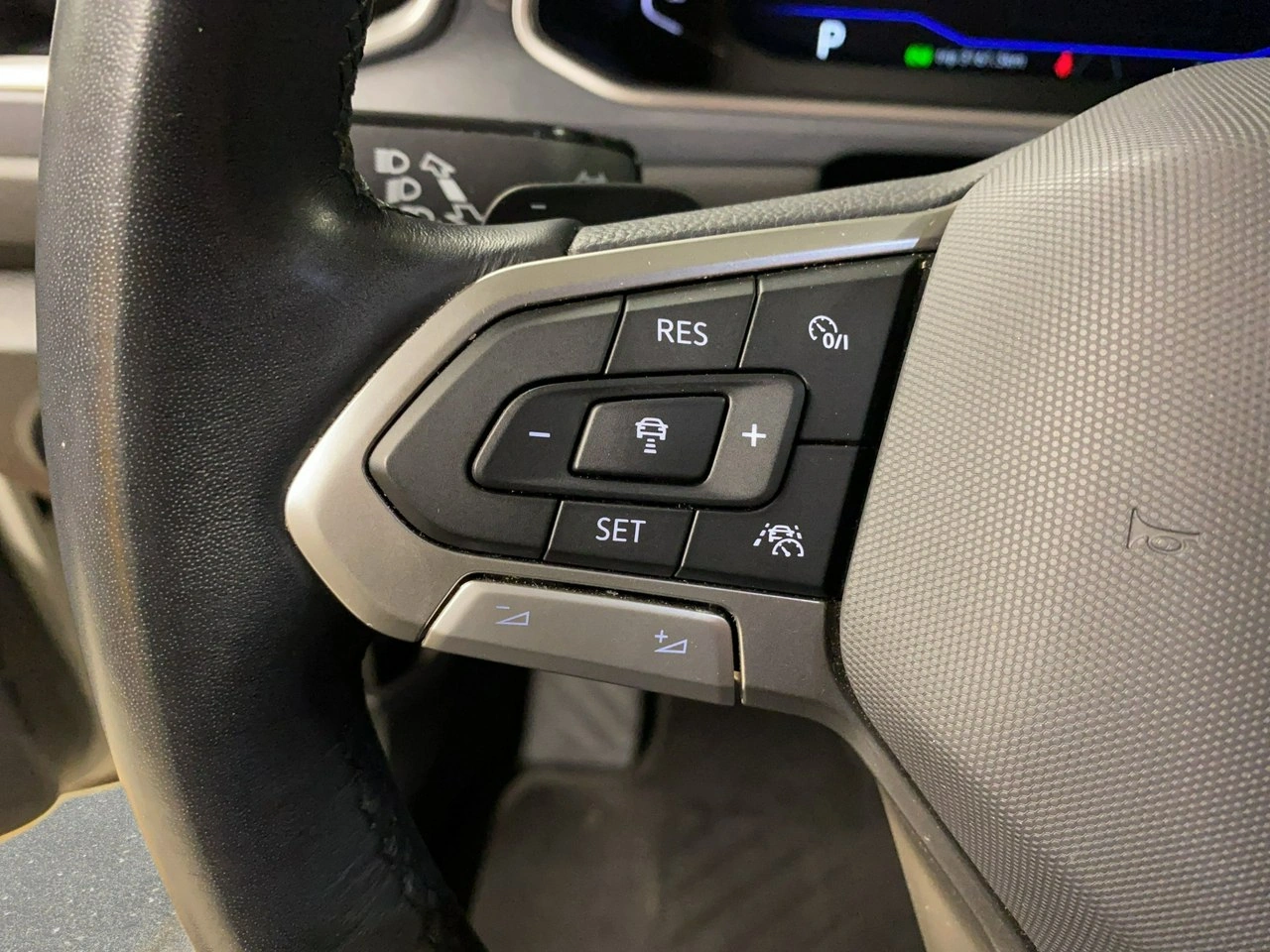 Volkswagen T-Roc - Zdjęcie 20