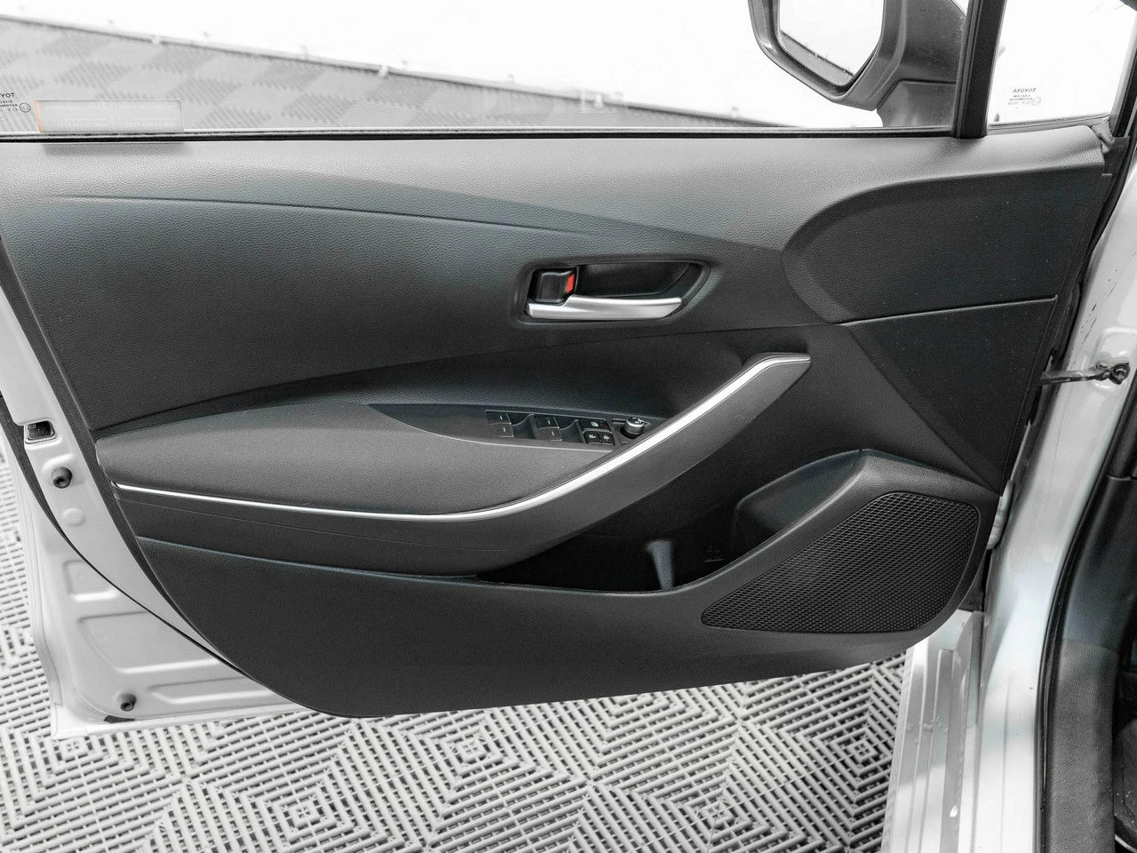 Toyota Corolla - Zdjęcie 8