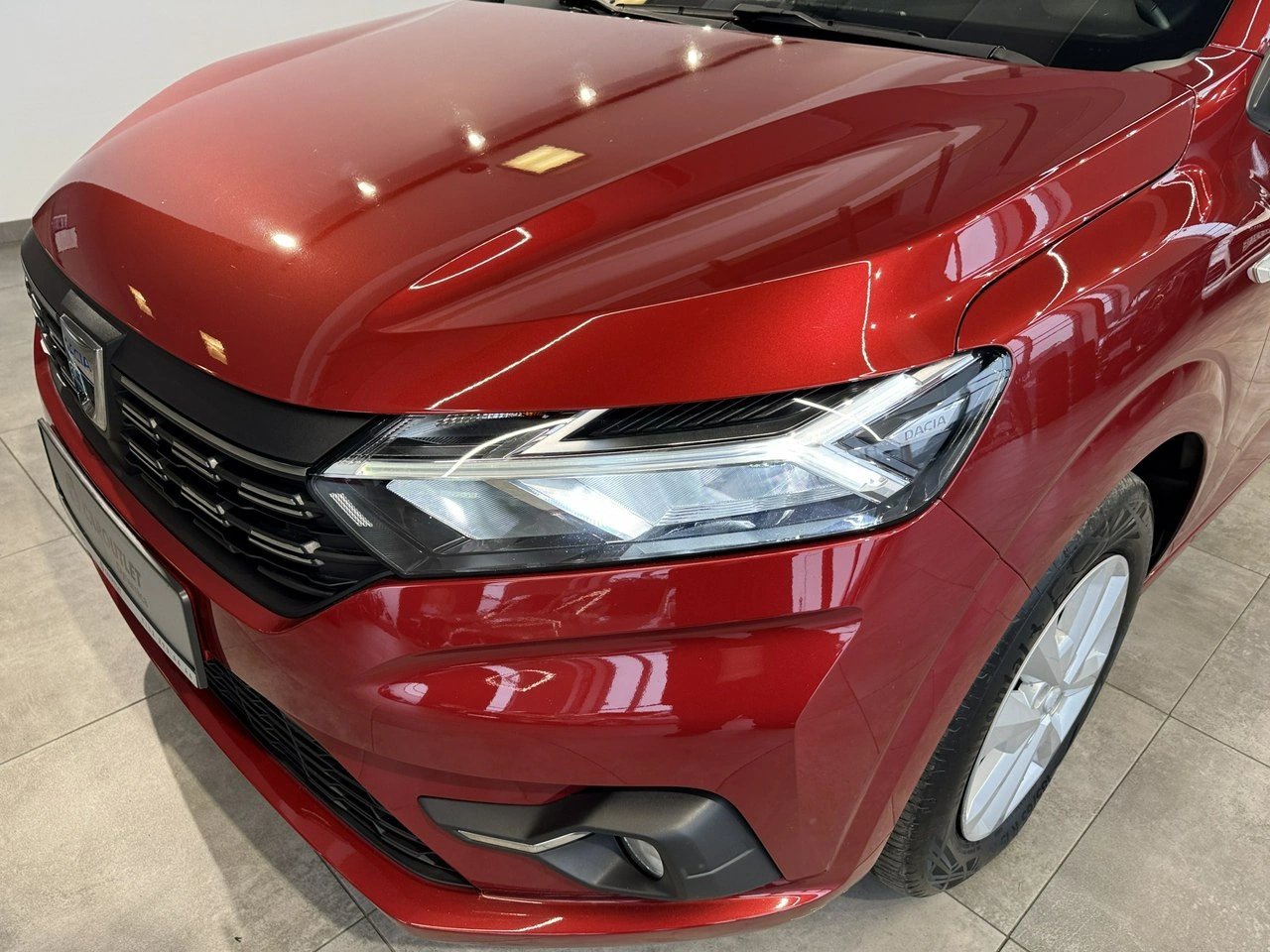 Dacia Sandero - Zdjęcie 8